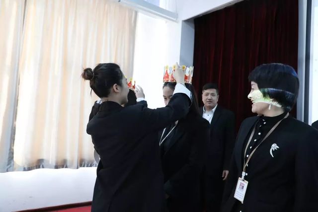 乾港生日會(huì) 乾港生日會(huì)